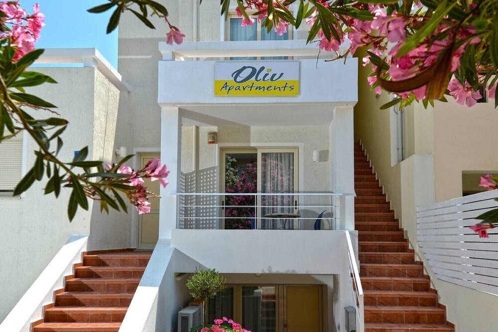 Photo of Outdoor in Platanes