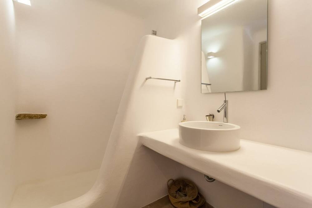 Photo of Bathroom in Xilokeratidi