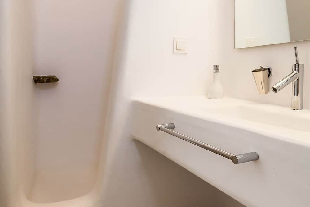 Photo of Bathroom in Xilokeratidi