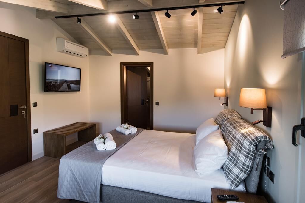 Photo of Bedroom in Apolpaina