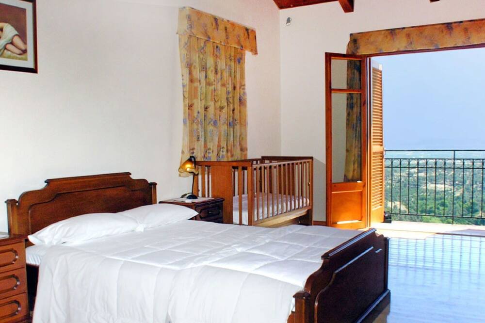 Photo of Bedroom in Agia Triada