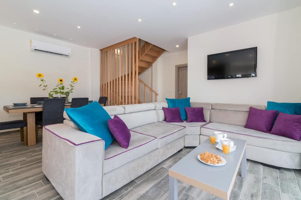 Photo of Livingroom in Lithakia