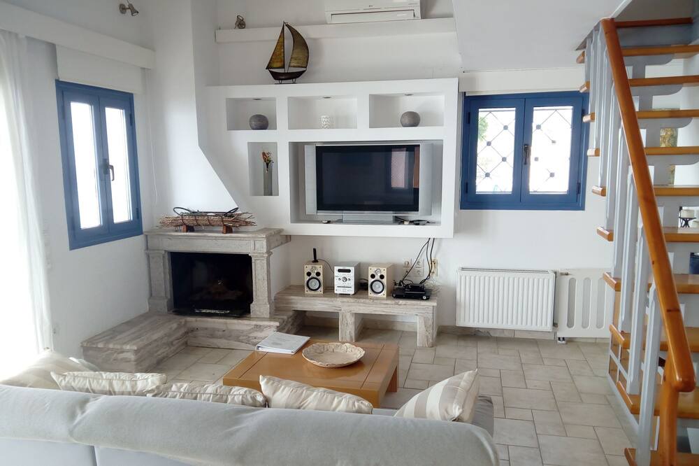 Photo of Livingroom in Svoronata