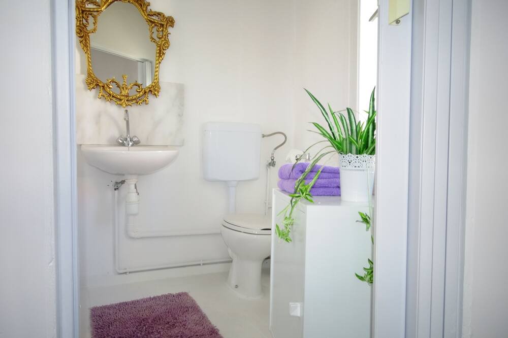 Photo of Bathroom in Koskinou