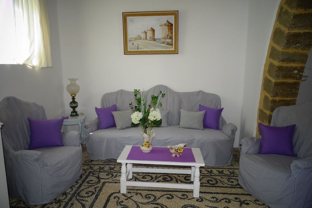 Photo of Livingroom in Koskinou