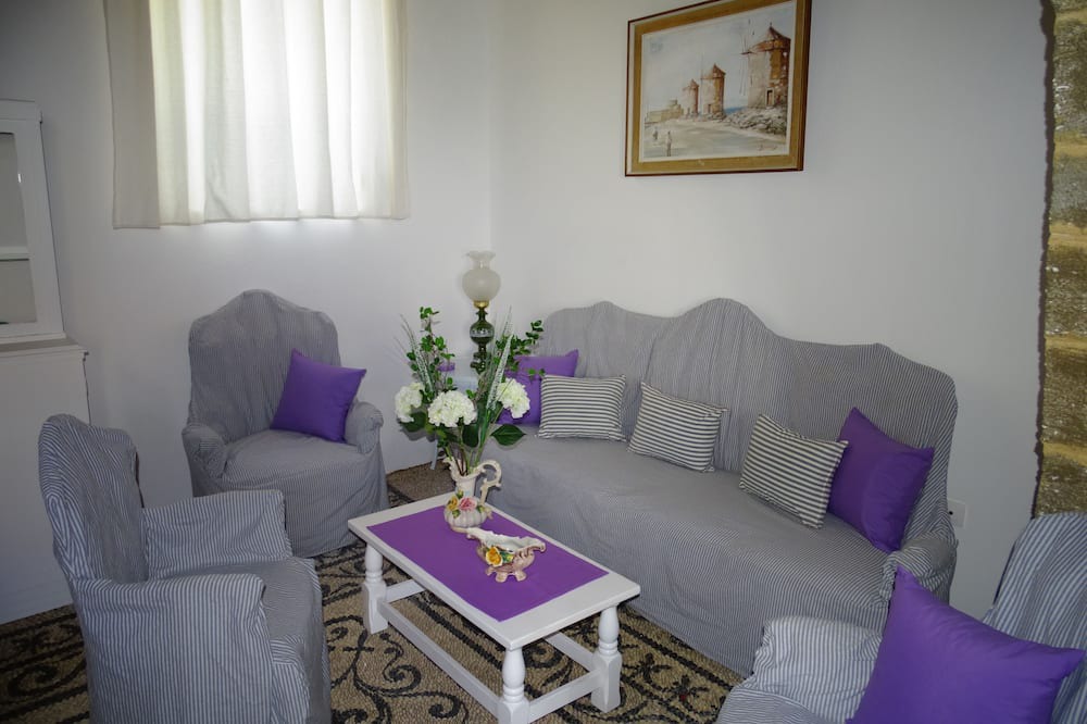 Photo of Livingroom in Koskinou