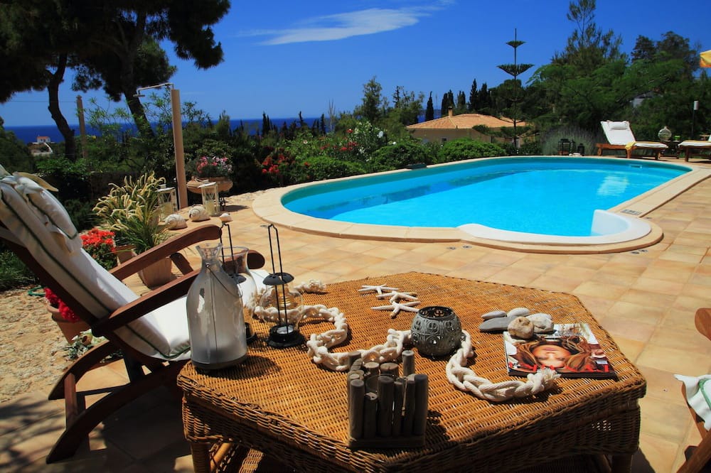Photo of Outdoor in Agios Emilianos