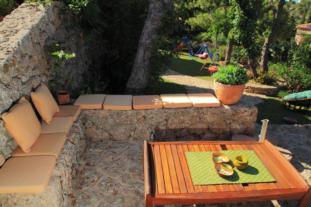 Photo of Patio Balcony in Agios Emilianos