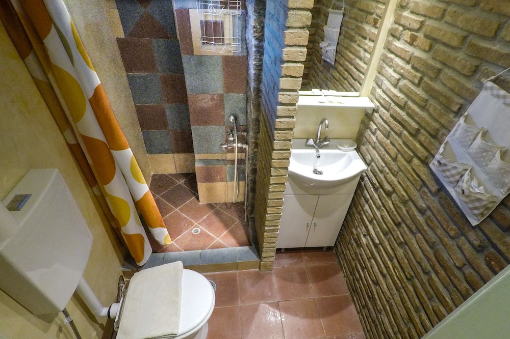 Photo of Bathroom in Kipri