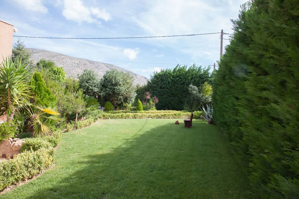 Photo of Outdoor in Saronikos