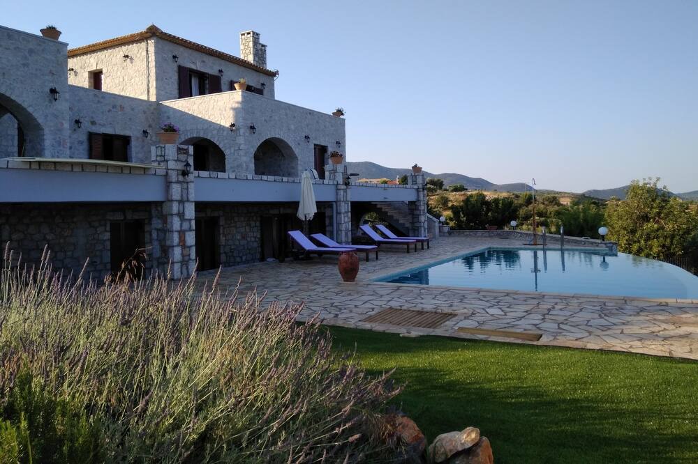 Photo of Outdoor in Megali Mantineia
