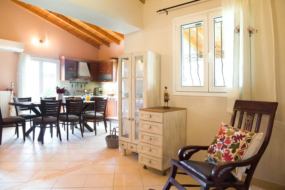 Photo of Livingroom in Agios Ioannis