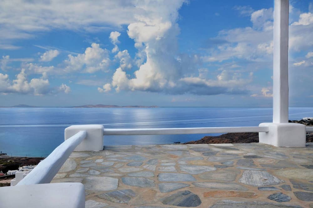 Photo of Patio Balcony in Faros Armenistis