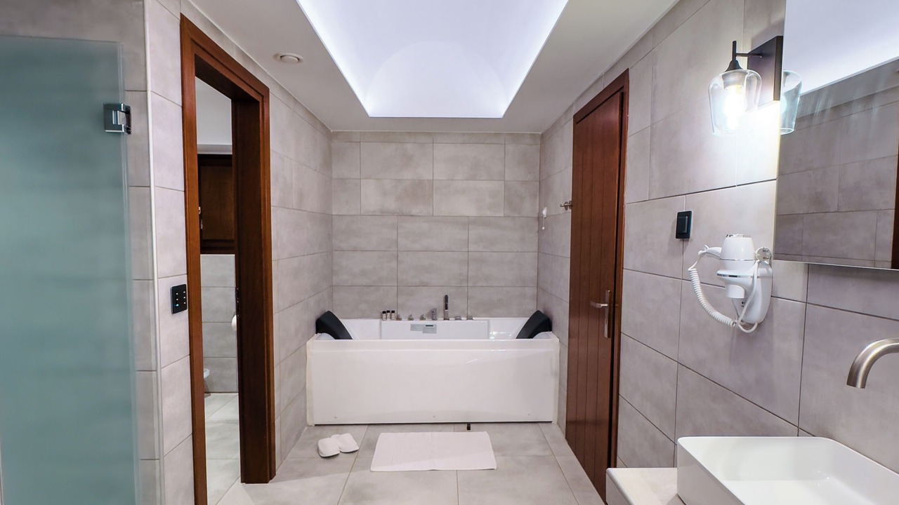 Photo of Bedroom in Omales