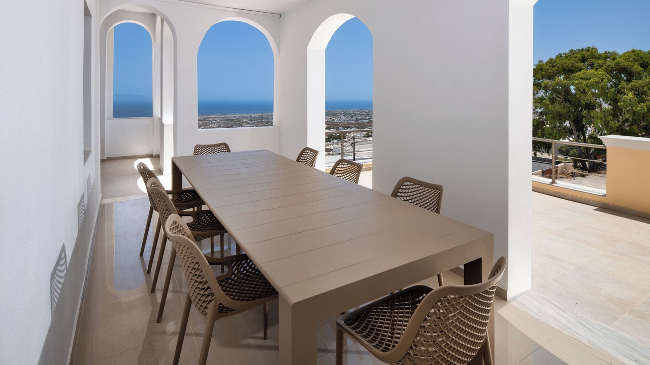 Photo of Others in Fira