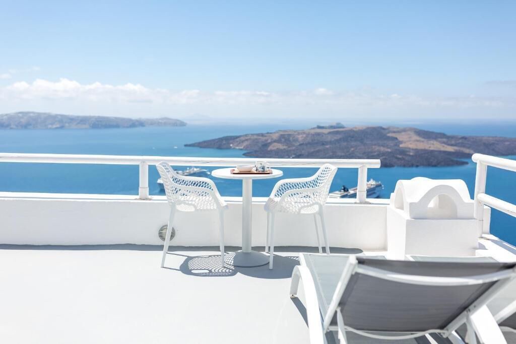Photo of Others in Fira