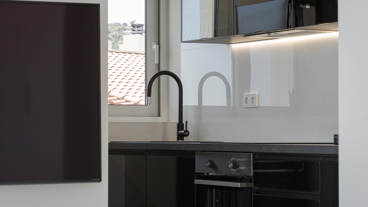 Photo of Kitchen in Varkiza