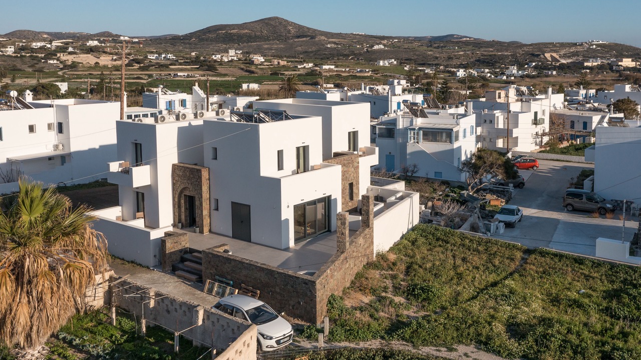Photo of Outdoor in Adamas