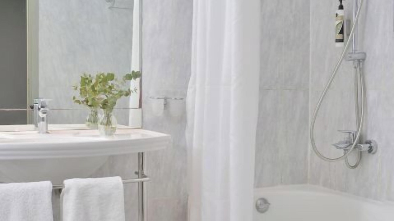Photo of Bathroom in Ilisia