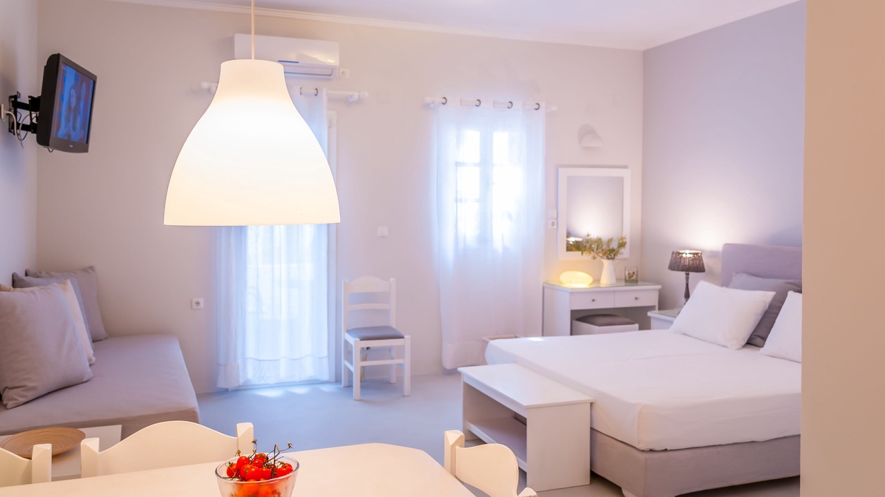 Photo of Bedroom in Adamas