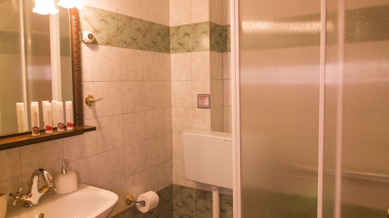 Photo of Bathroom in Asprangeloi