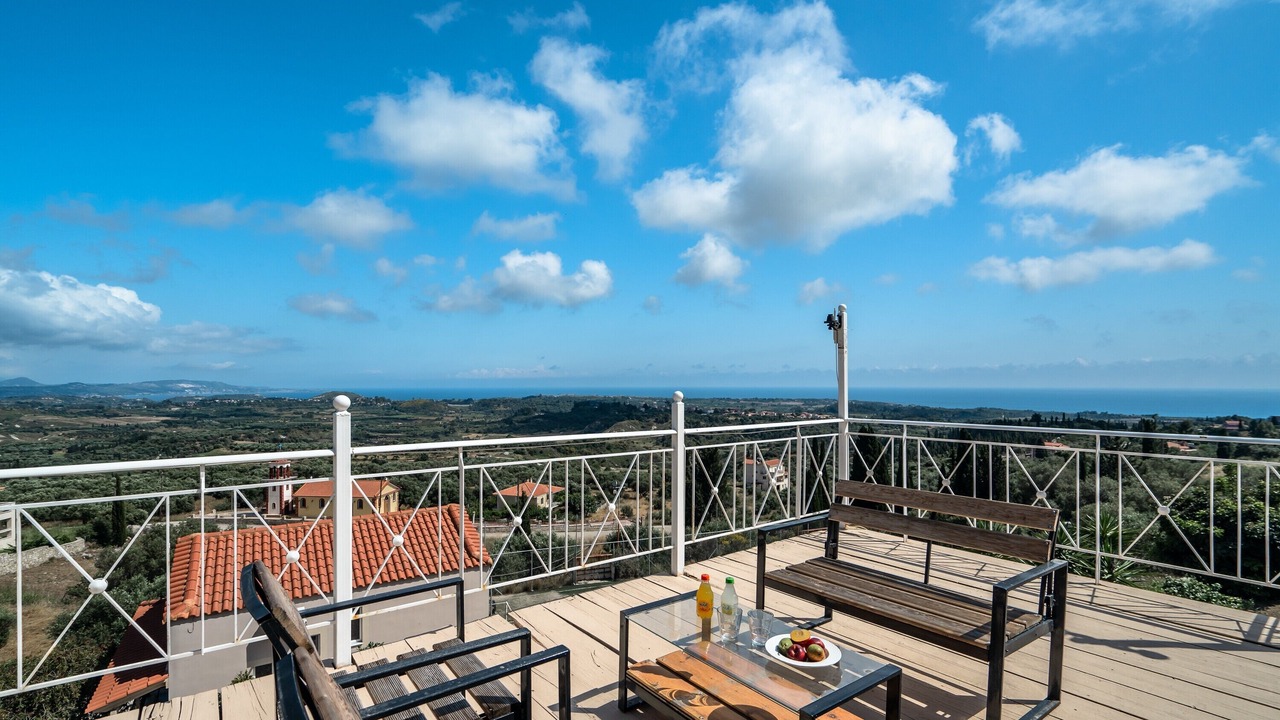 Photo of Patio Balcony in Paliki
