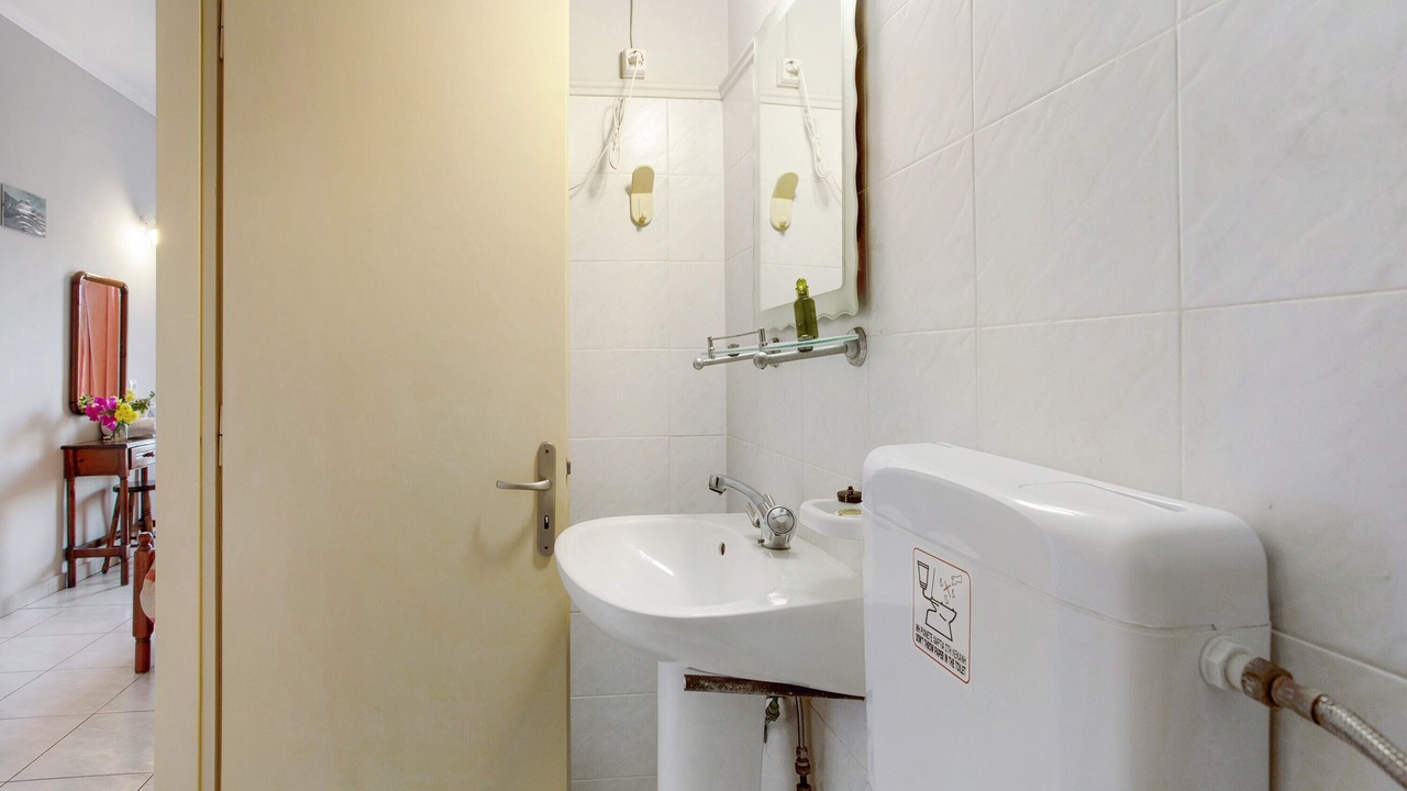 Photo of Bathroom in Limni Keri