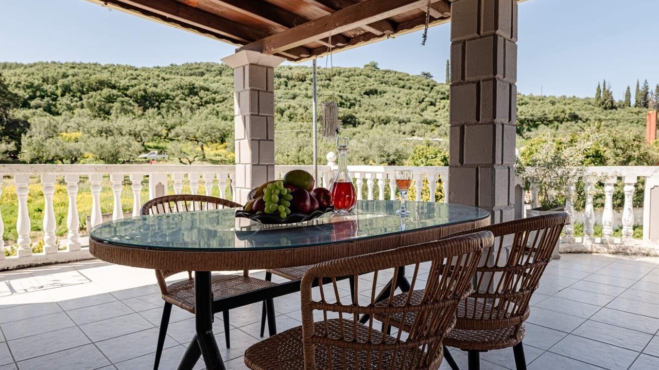 Photo of Outdoor in Alikanas