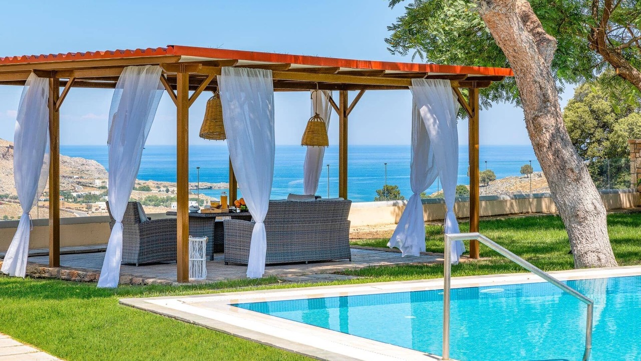 Photo of Others in Pefkos