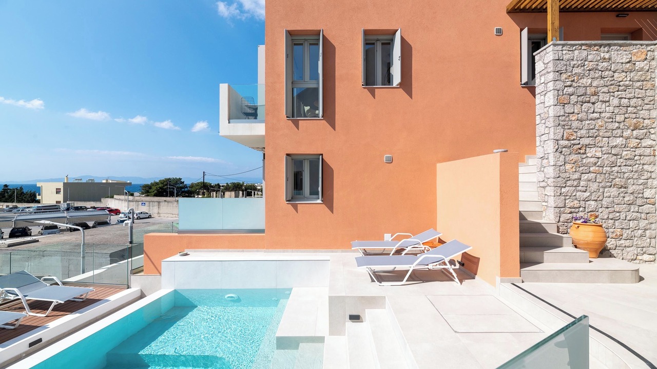 Photo of Outdoor in Ixia