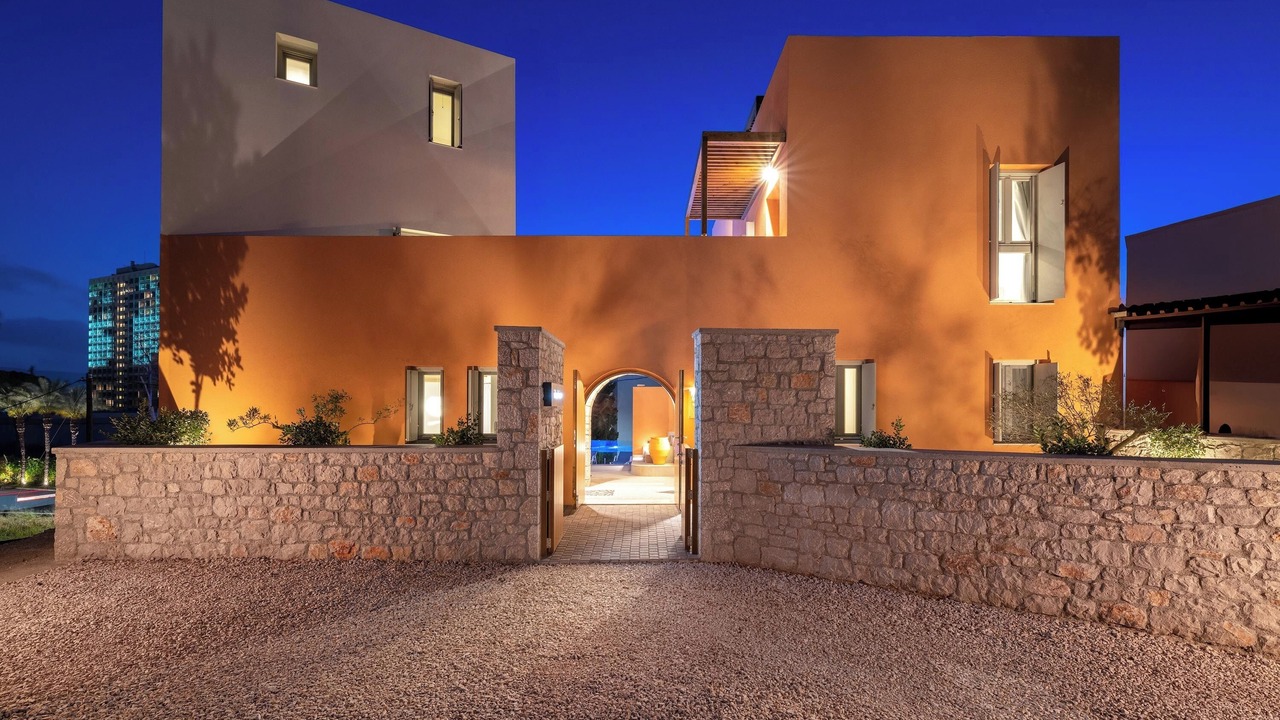 Photo of Outdoor in Ixia