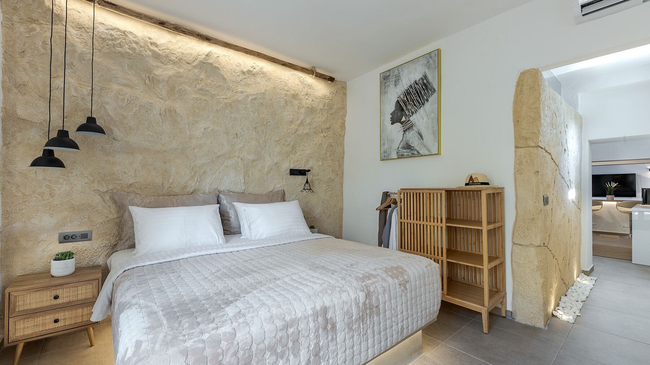 Photo of Bedroom in Imerovigli