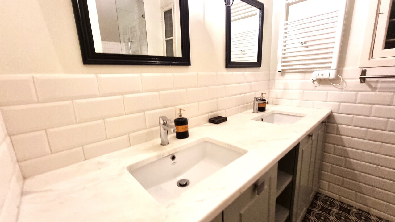 Photo of Bathroom in Koukaki