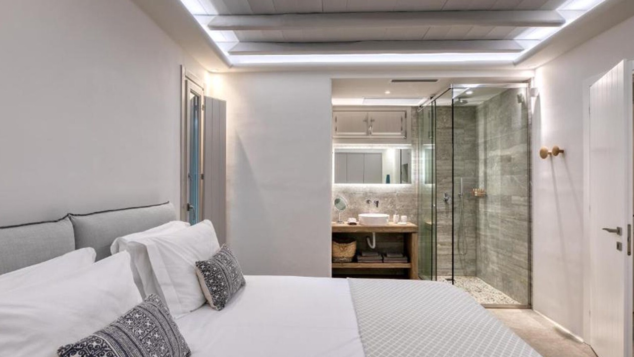 Photo of Bedroom in Tourlos