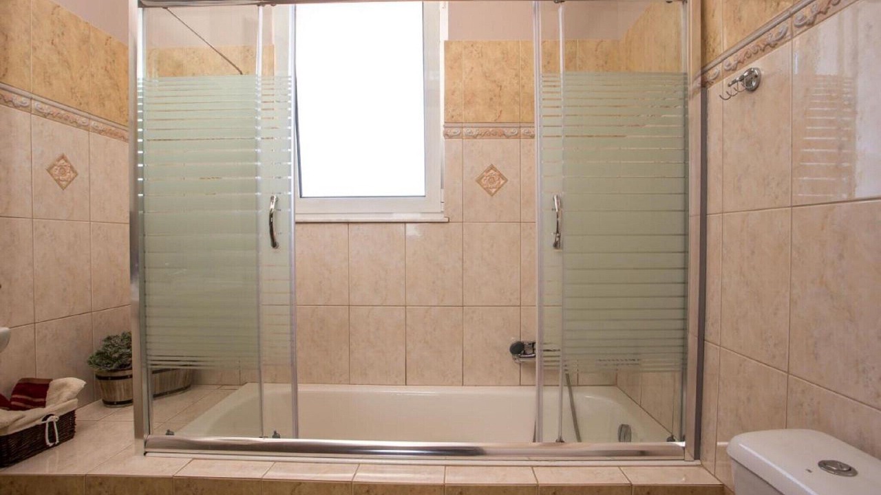 Photo of Bathroom in Koskinou