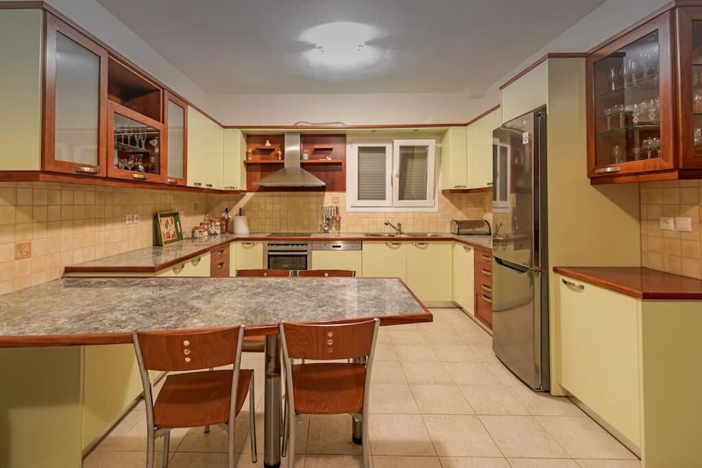 Photo of Kitchen in Agios Emilianos
