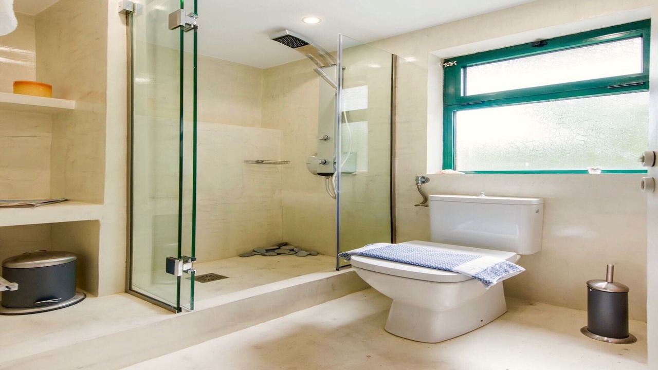 Photo of Bathroom in Gerani