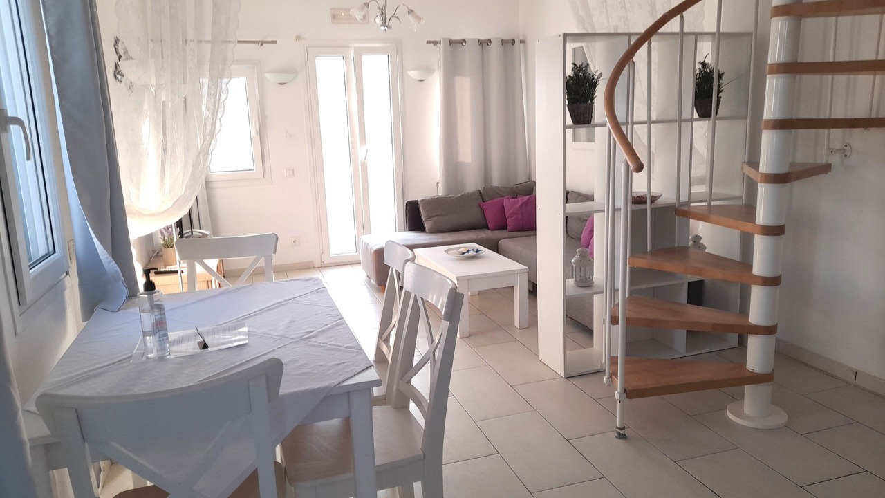 Photo of Livingroom in Kamari