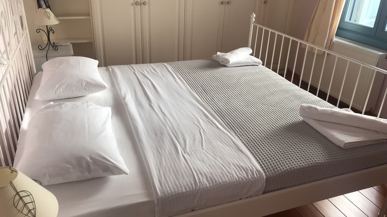 Photo of Bedroom in Ormos Isternion