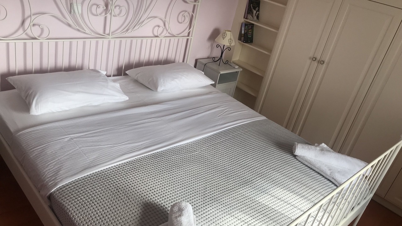 Photo of Bedroom in Ormos Isternion