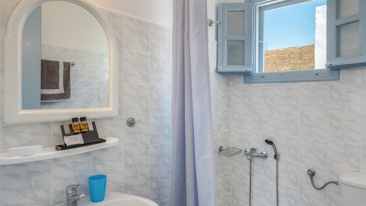 Photo of Bathroom in Grikos