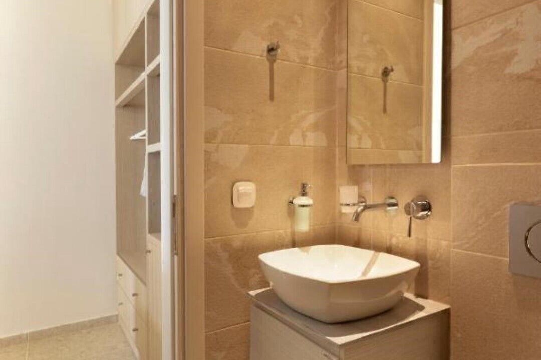 Photo of Bathroom in Limni Vouliagmenis