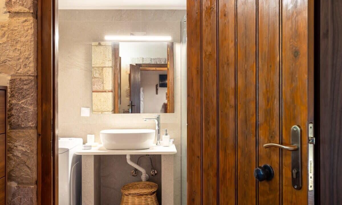Photo of Bathroom in Messini