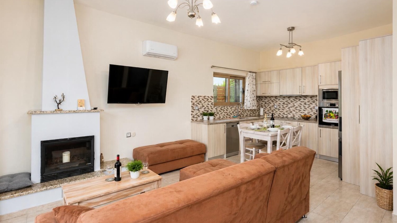 Photo of Livingroom in Roumeli