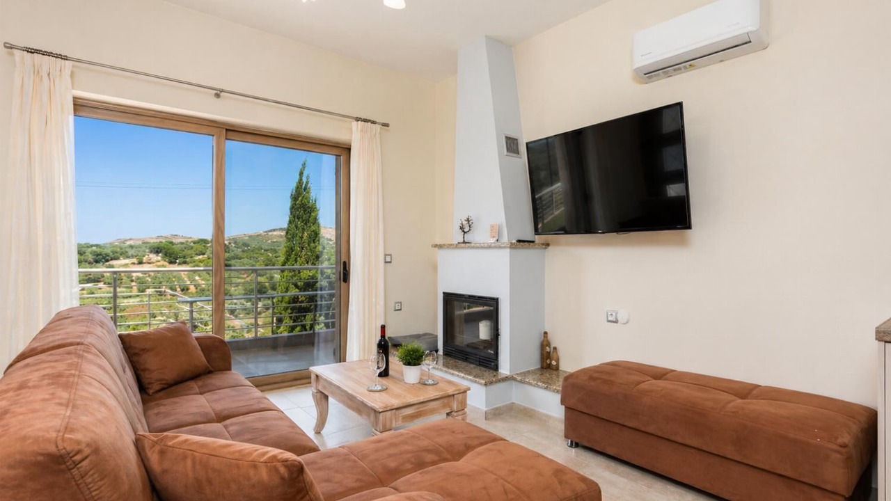 Photo of Livingroom in Roumeli