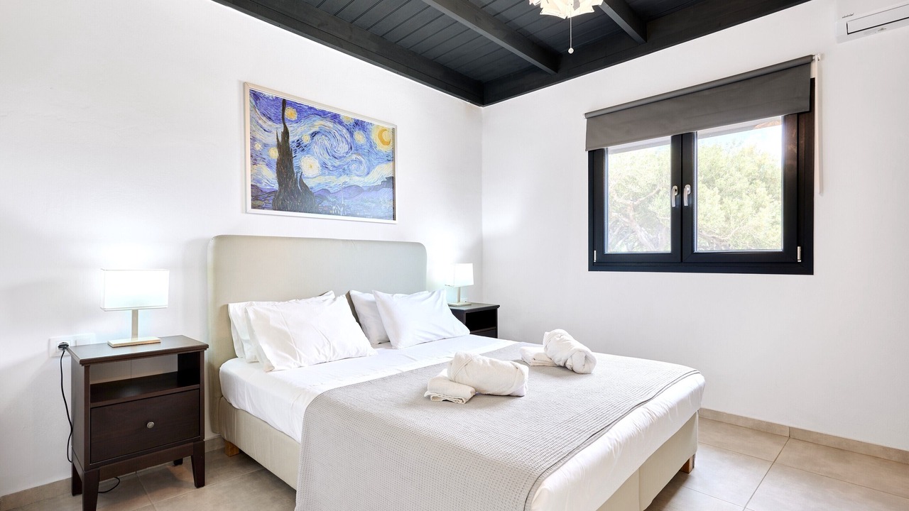 Photo of Bedroom in Goudhouros