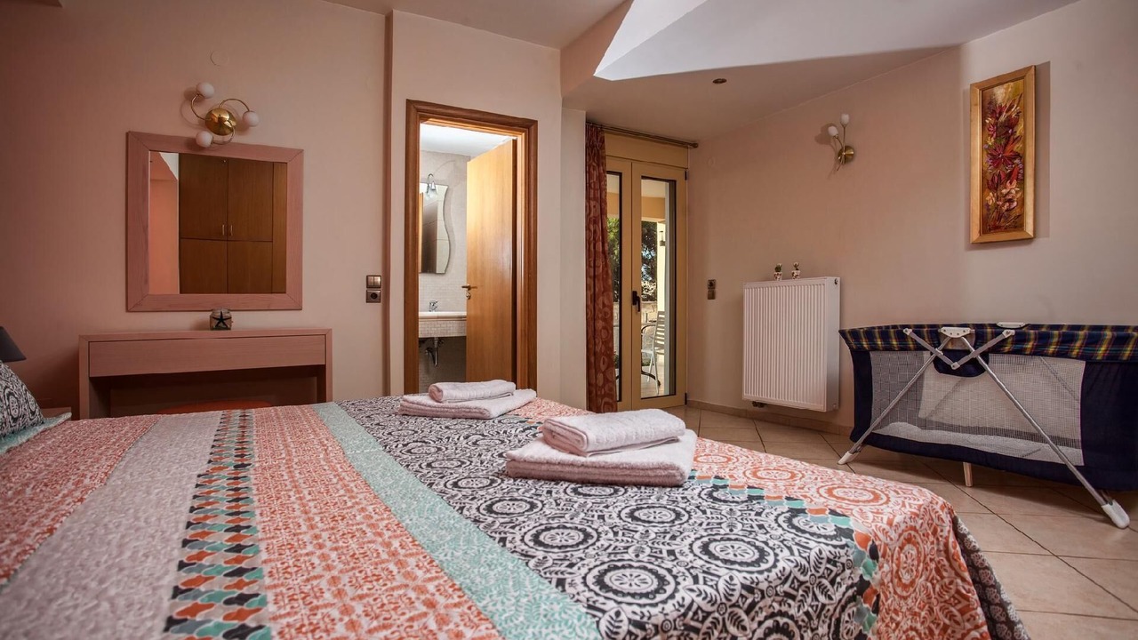 Photo of Bedroom in Roussospiti