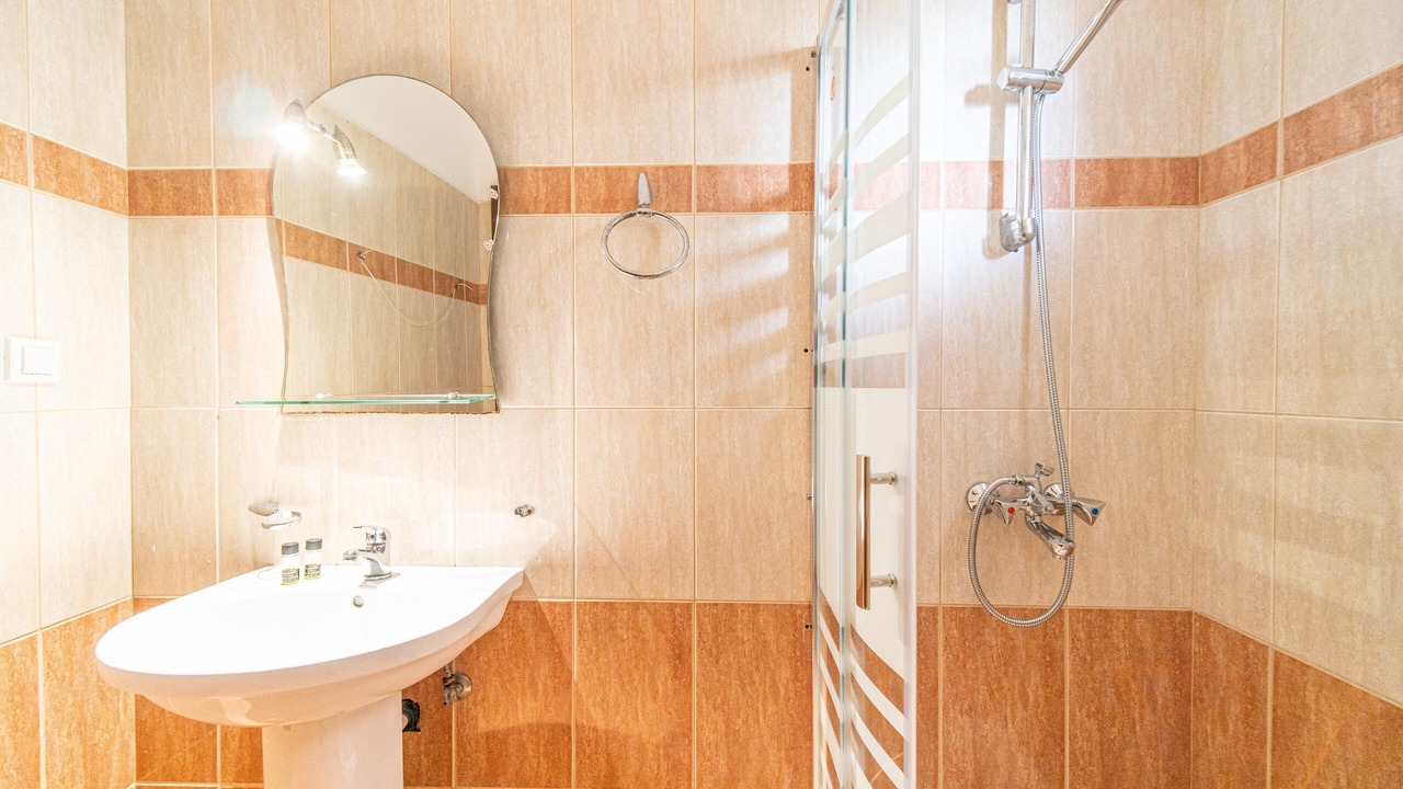 Photo of Bathroom in Lakones