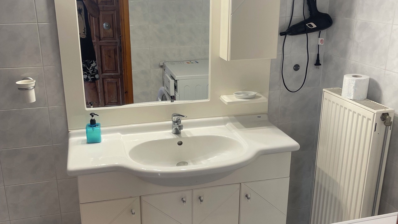 Photo of Bathroom in Petrochori