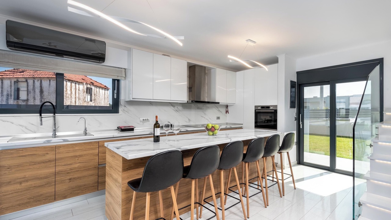 Photo of Kitchen in Petaloudes